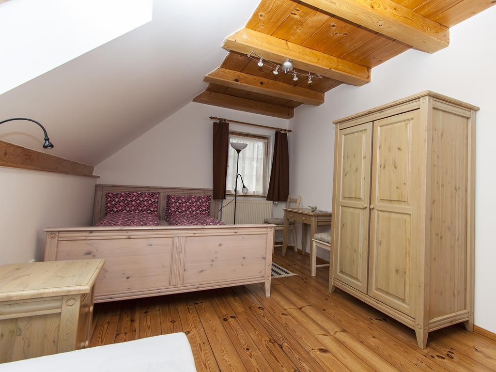 Amadeus Vendeghaz Hotel Esztergom Ruang foto