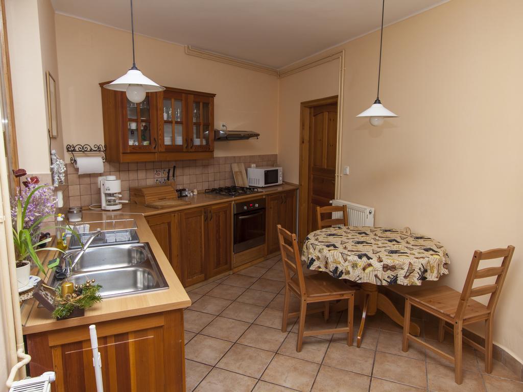 Amadeus Vendeghaz Hotel Esztergom Bagian luar foto